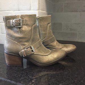 Donald Pliner Delta distressed leather boots Women's sz 8M